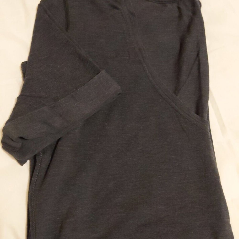 Lululemon Love Tee - cuffed sleeve - Blue - Size 8 (Gently loved/worn)